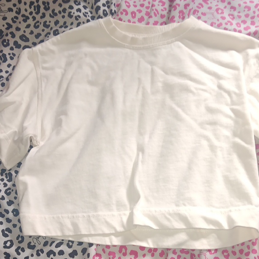 White Cropped T-Shirt